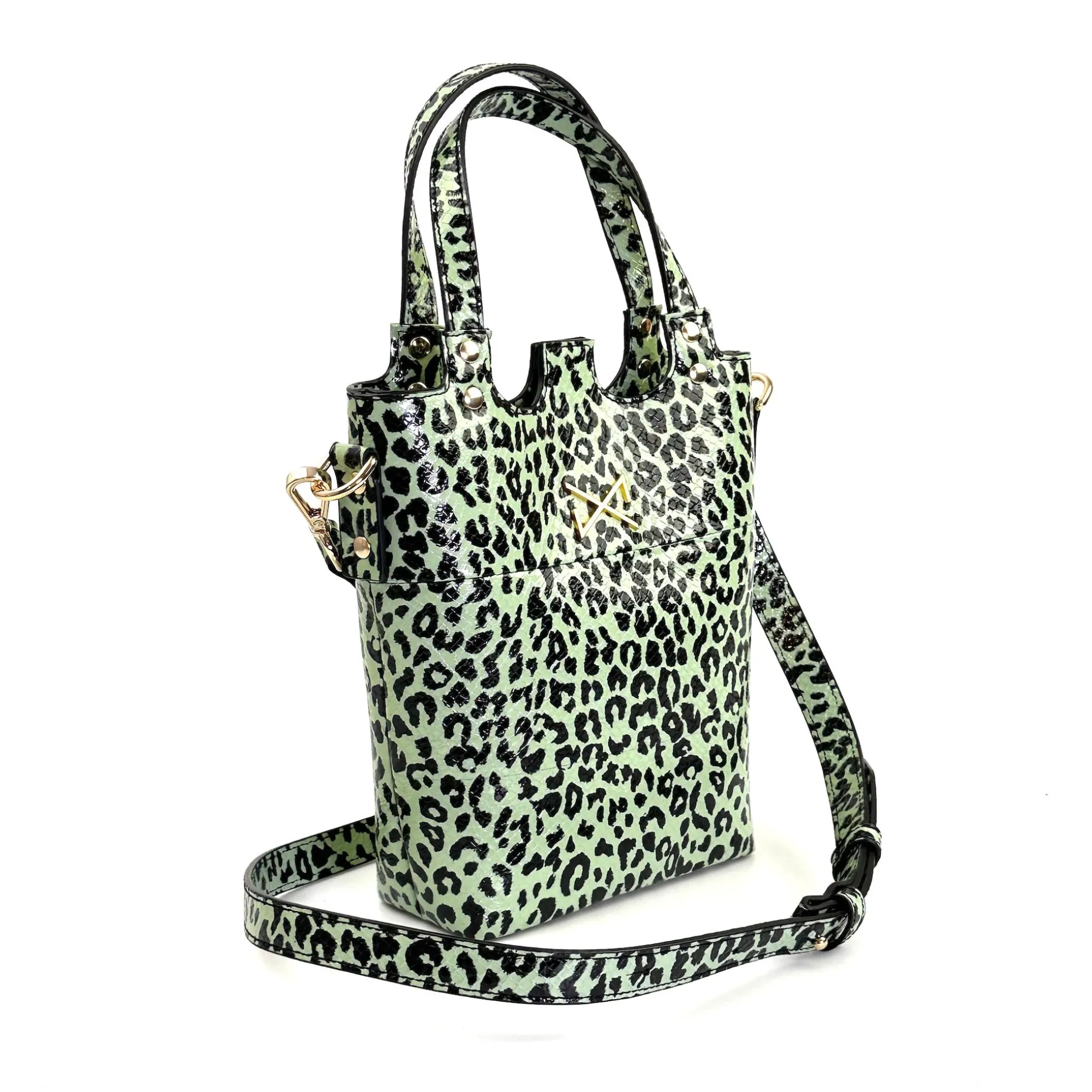 Daniel Chong Little t-shirt bag Charol Verde Fashion
