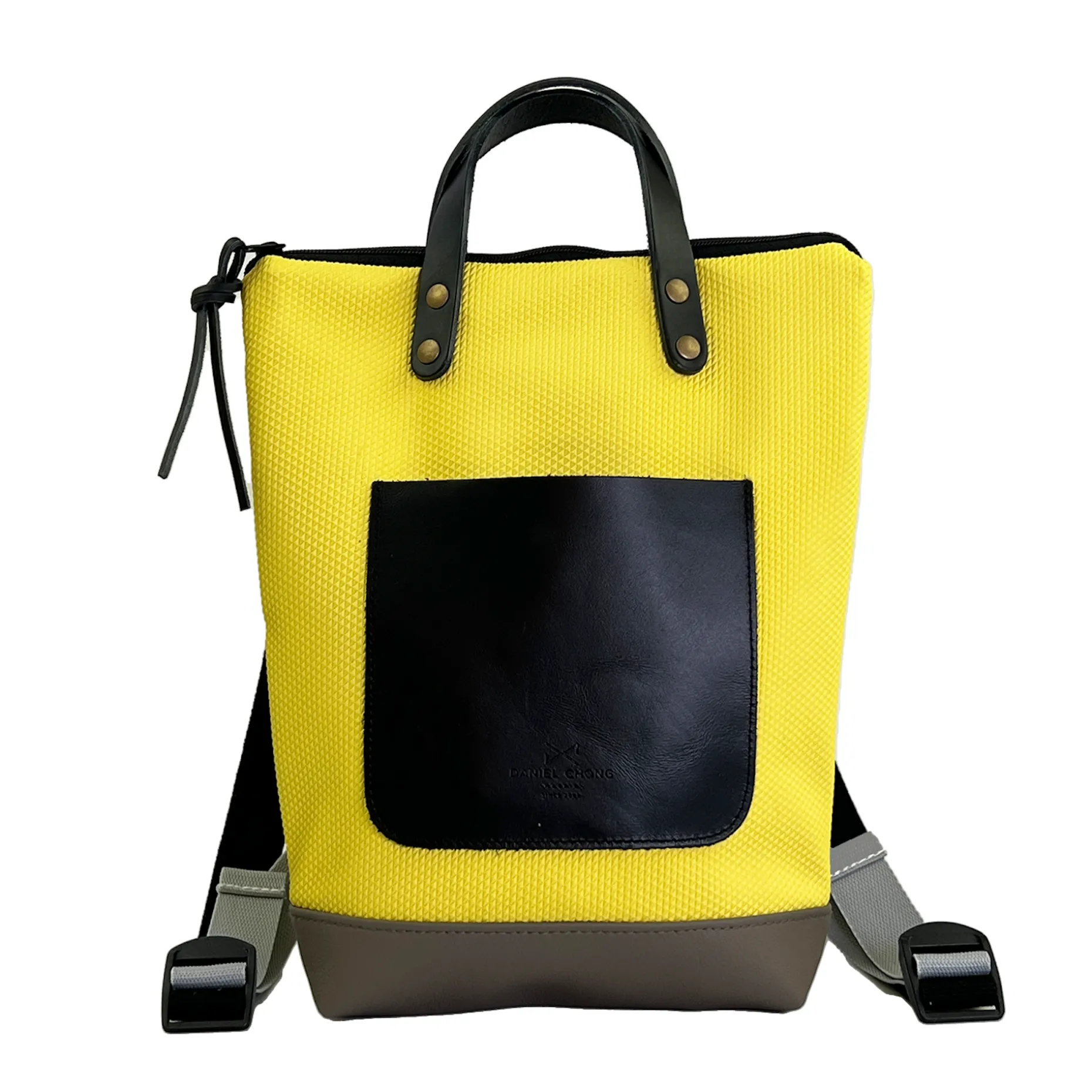 Daniel Chong Mochila Slim Mini Impermeable DZ Clearance