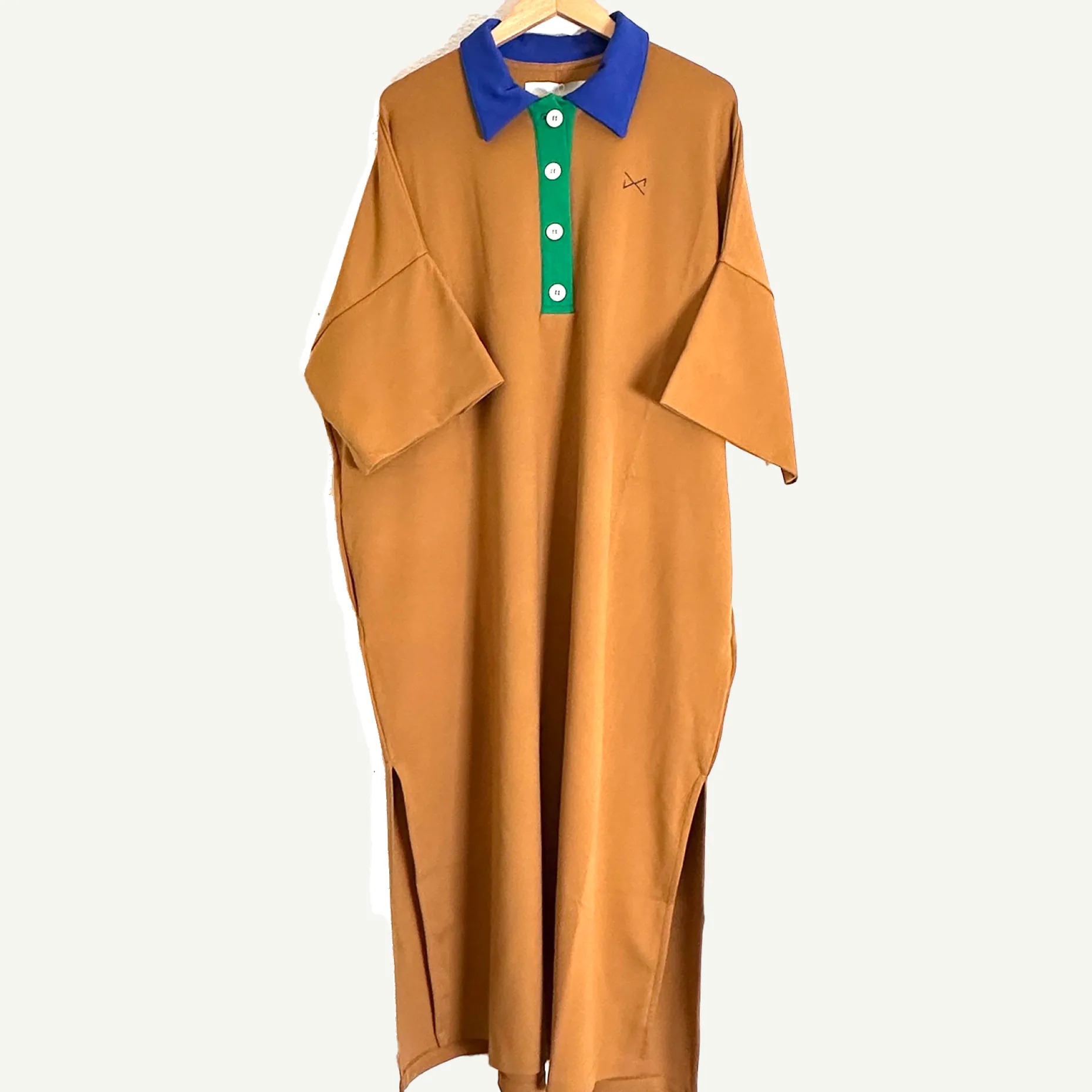 Daniel Chong Vestido Camisero Mostaza cuello verde Clearance